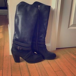 Black leather below the knee- Ariat boots size 8